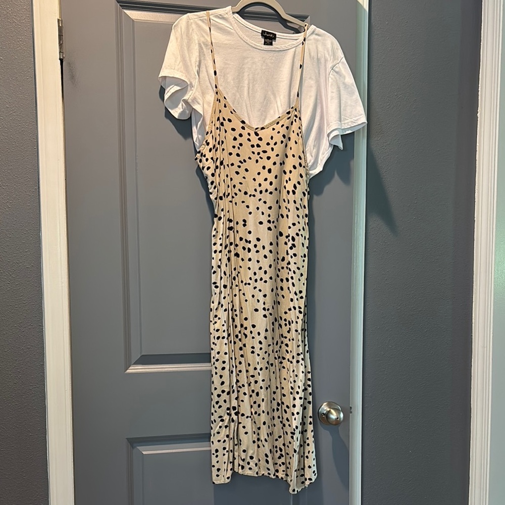 Justify Tan Puff Sleeve Midi Dress